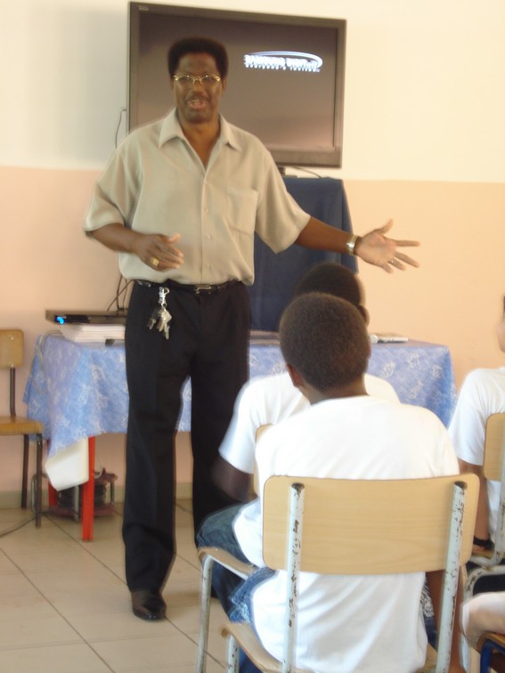 Monsieur Dracon, le directeur de l'école Monsieur Dracon, le directeur de l'école