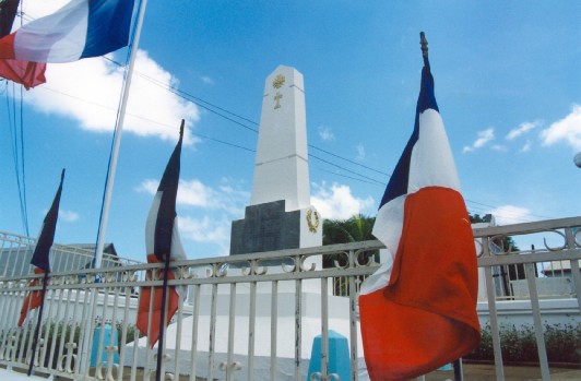 Commune Sainte Rose-Monument Commune Sainte Rose-Monument