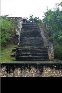 L'escalier aux esclaves L'escalier aux esclaves